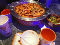 -胖哥俩肉蟹煲(长沙高铁吾悦广场店)