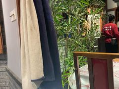 -川流不息·地道川菜·小龙虾(新松江路店)