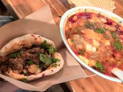 粉蒸牛肉咔饼-豆相识•九九豆腐脑(牛咡桥店)