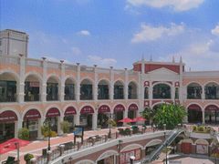 -佛罗伦萨小镇广佛名品奥特莱斯(疏港路店)