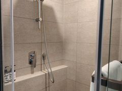 -如家精选酒店(苏州火车站苏锦地铁站店)