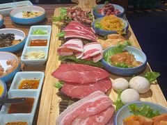 -明洞阿姨·韩式酱蟹烤肉·创意料理(三元桥店)