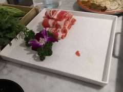 -尚尚仙·酸汤猪手·猪肚鸡火锅(华联万柳购物中心店)