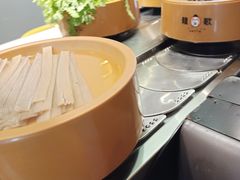 -龍歌自助小火锅(市南金茂湾店)