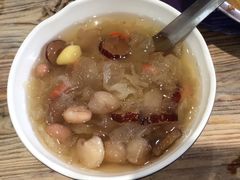 冰糖炖六宝-西环肥仔螺蛳粉(总店)