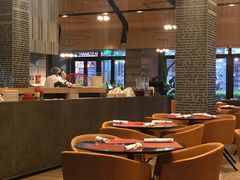 -WOLFGANG PUCK KITCHEN & BAR(迪士尼小镇店)