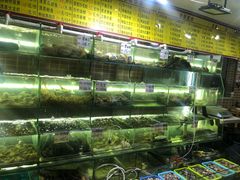 -覃记海鲜美食餐厅