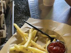 -J Create城市露营咖啡·简餐·宠物(上海动物园店)