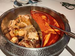 -左庭右院鲜牛肉火锅(七宝领展广场店)