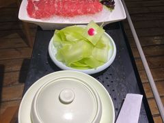 -洪氏嗨捞·广东猪肚鸡·椰子鸡火锅(西咸万象城店)