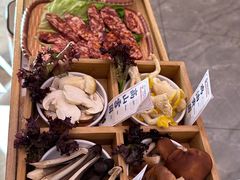 -阿婆情腊排骨火锅(金虹路店)