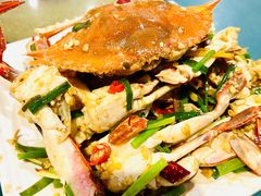 -三亚火车头万人海鲜广场