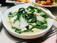 -多佐KTV(北京富力广场购物中心店)
