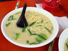 -三百碗宝应长鱼面(板仓街店)