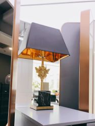 -变画·发型STUDIO