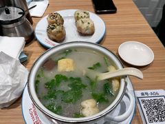 油豆腐鸭血粉丝汤-小杨生煎(湟普汇店)