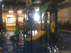 -泉城欧乐堡戏水湾艺术养生温泉