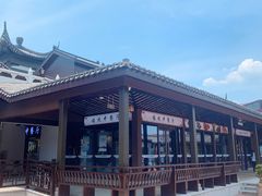 -慈城服务区-停车场