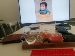 -亲吻宝贝儿童摄影