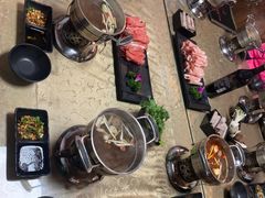 -丽江庭院·云南野生菌·海鲜火锅(鼓楼四合院店)