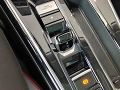 -上海天泽上汽大众销售店(杨浦区店)