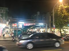 -六合夜市