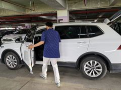 -一嗨租车(凤凰机场店)