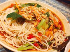 凉拌米粉-半坡九号老挝冰咖啡