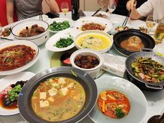 -香山湖家家宴(中山陵店)