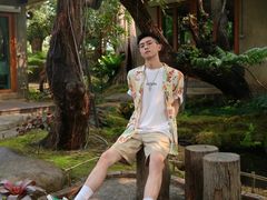 -Chom Cafe and Restaurant