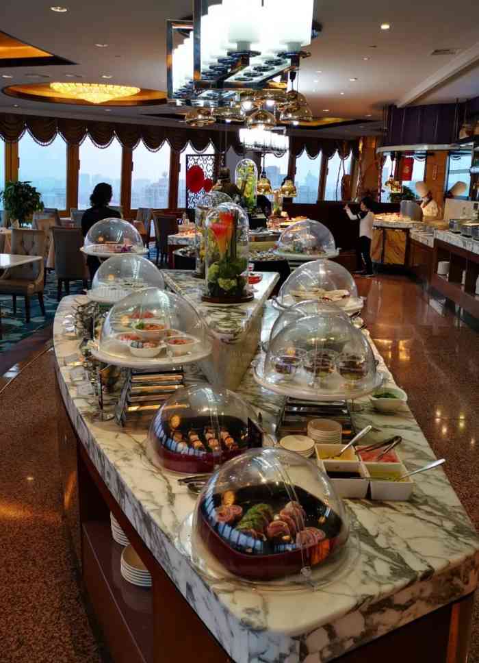 紫金云顶旋转餐厅-"好棒的一次全家聚会,很好的服务."-大众点评移动版