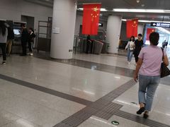 -新百广场(地铁站)