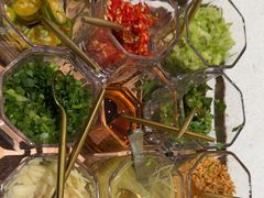 -红鼎豆捞·非遗鲍皇汤火锅(宝丰路店)