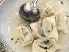 -侬佳蒸菜馆(听潮店)