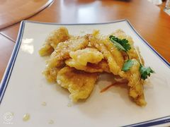 锅包肉-哈啾嗨·蒙文化主题餐厅(京汉新城店)