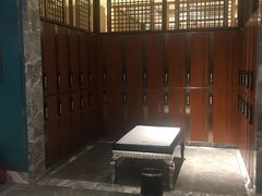 -弘安丽水温泉酒店