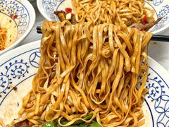 -李与白包子铺(桐梓林店)