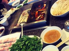 -皇城老妈·大连海鲜火锅(港湾店)