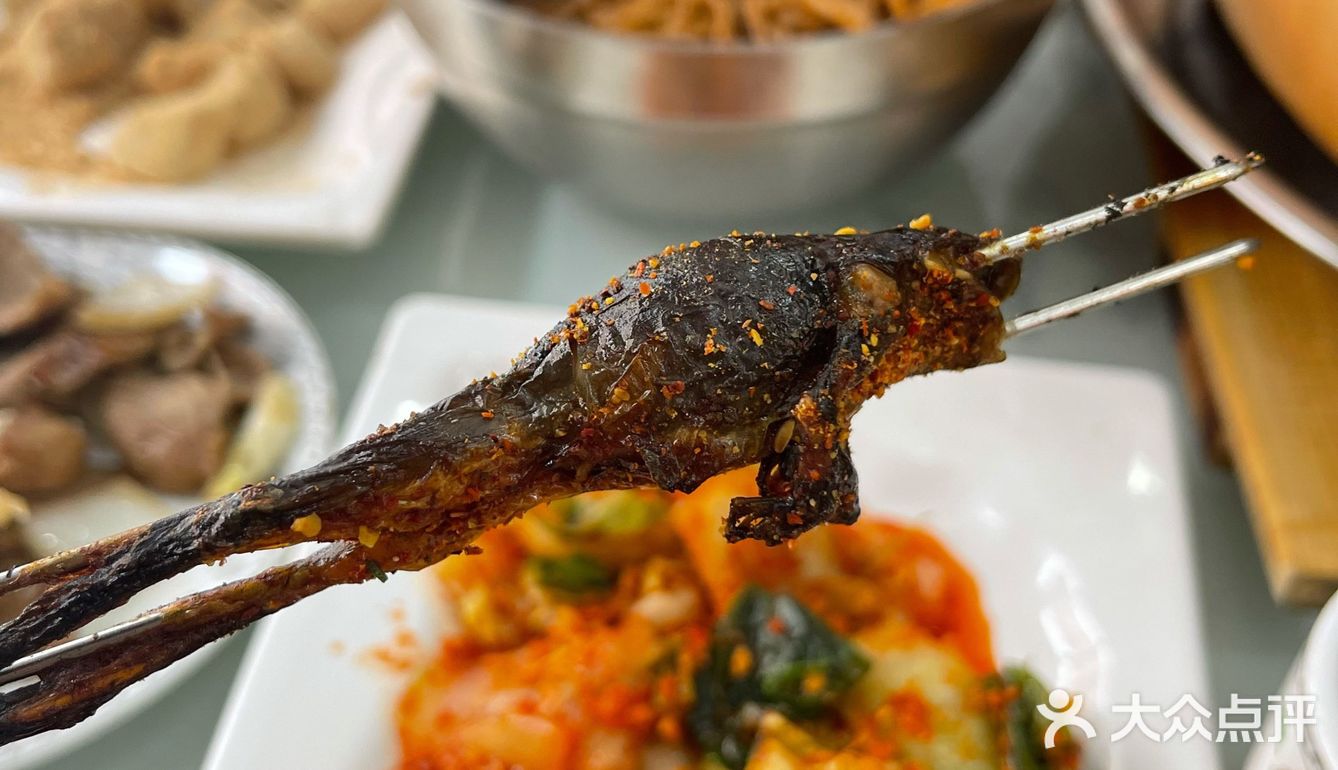 万达度假区的烤串烤肉打糕必吃店[调皮]