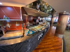 自助取餐区-汇泉王朝大饭店-旋转餐厅(南海路店)