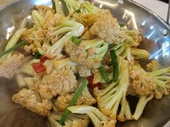 -鲁班小馆(政四街店)