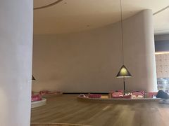 -涨巢·潮玩水疗局