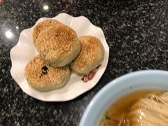 桂花糖酥烧饼-耿福兴(凤凰美食街店)