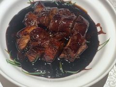 招牌焦糖黑叉烧-维园悦谱·海派家常菜(乌鲁木齐南路店)
