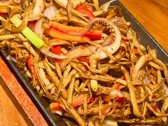 -雀舞云南菜(天津天河城购物中心店)