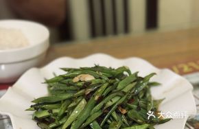 Pickled Mustard Greens Stir-fried with Yardlong Beans