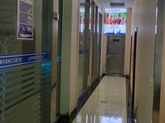 -华齿口腔·矫正种植中心(松江环城路店)