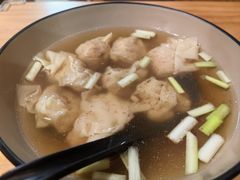 -小梁哥云吞面(黄贝岭店)