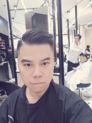 -HAIR CORNER
