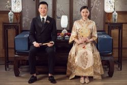 -雪中彩影婚纱摄影·微光艺术中心